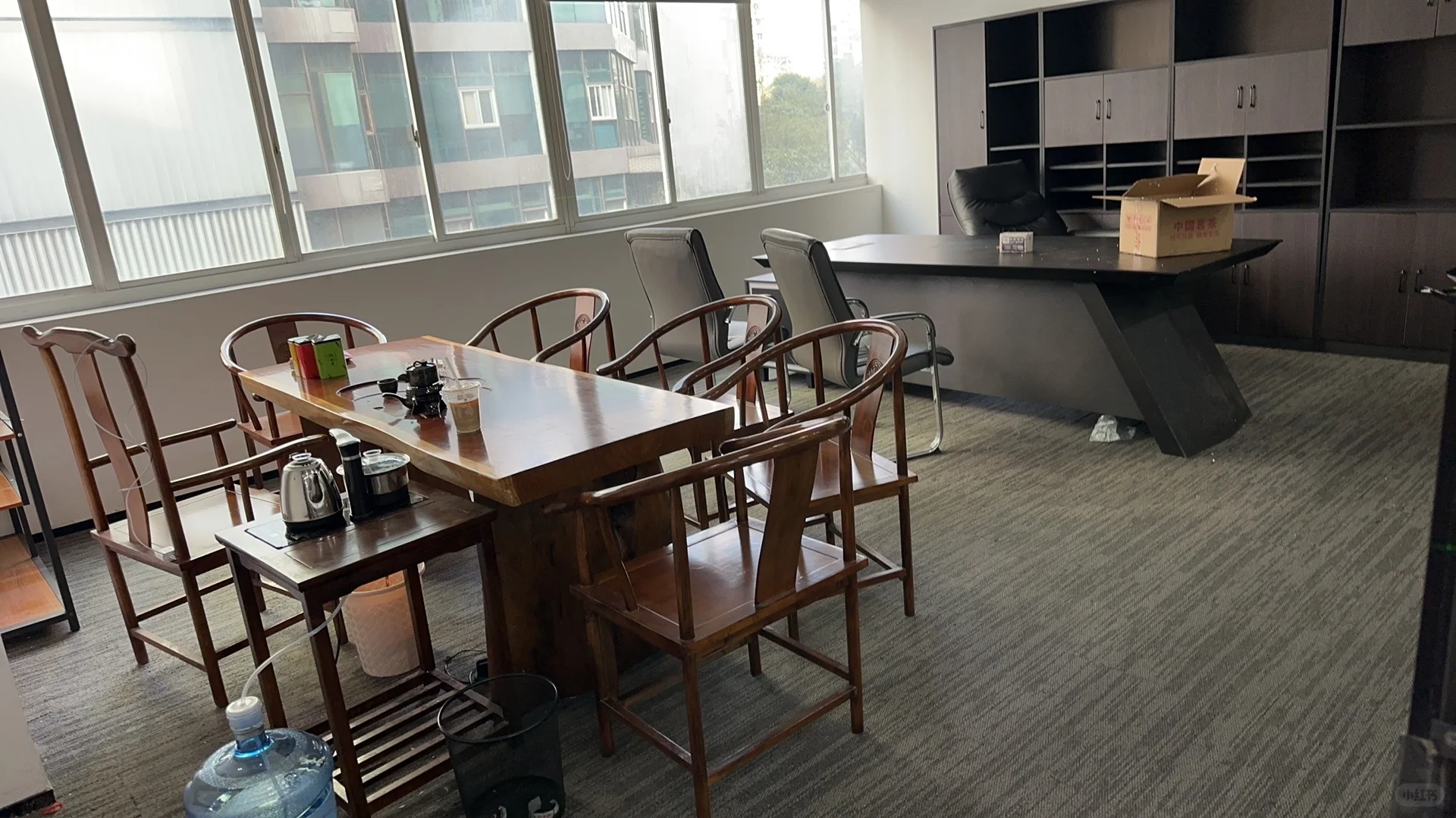 800平的初创传媒公司招的到人吗？