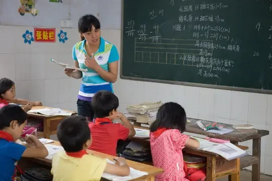 长春市高新一实验2025年小学教师招聘啦