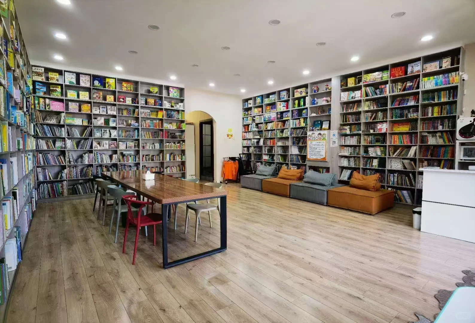 伊宁蜗牛儿童图书馆招聘长期兼职、实习生