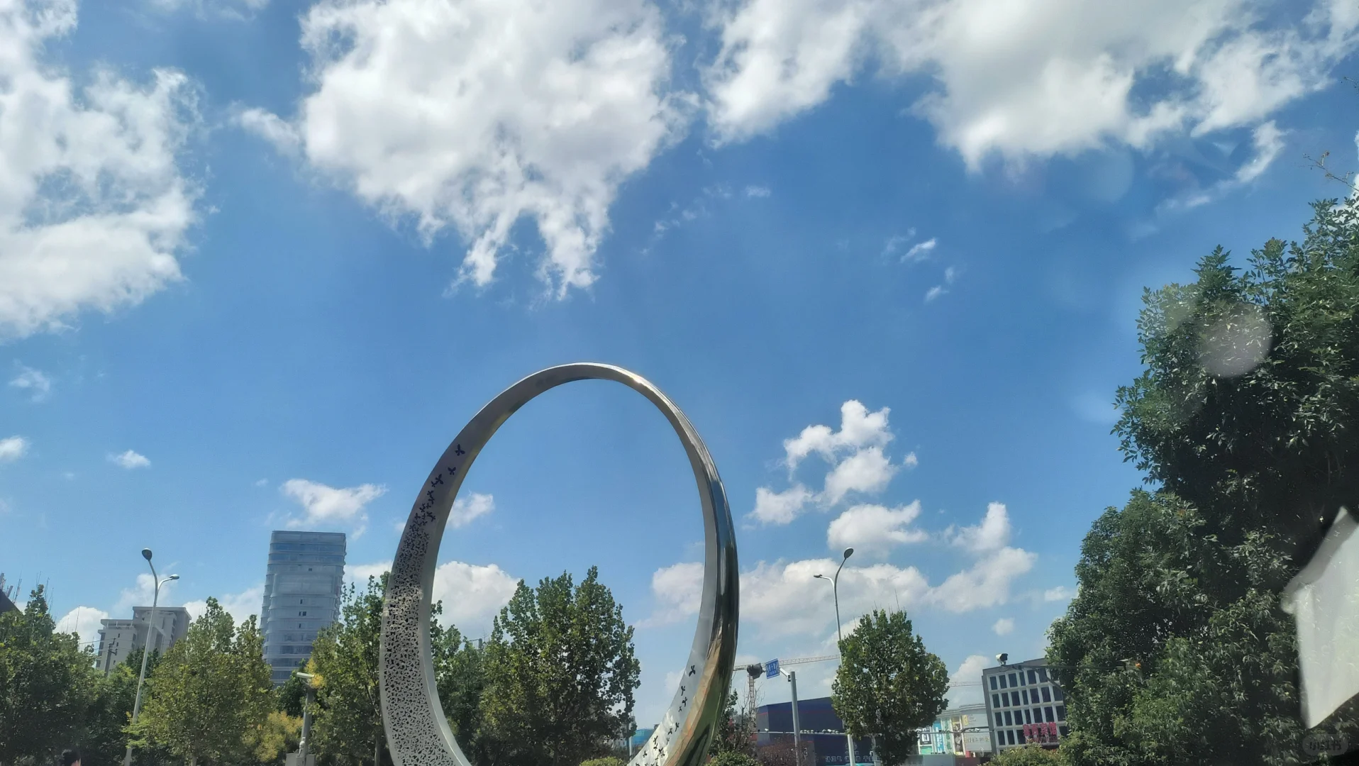 招聘 五险一金底薪4300双休不加班