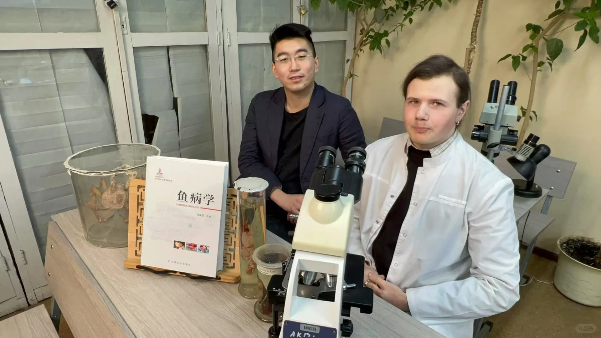 💥家里有孩子考不上大学，别逼孩子扫狗窝