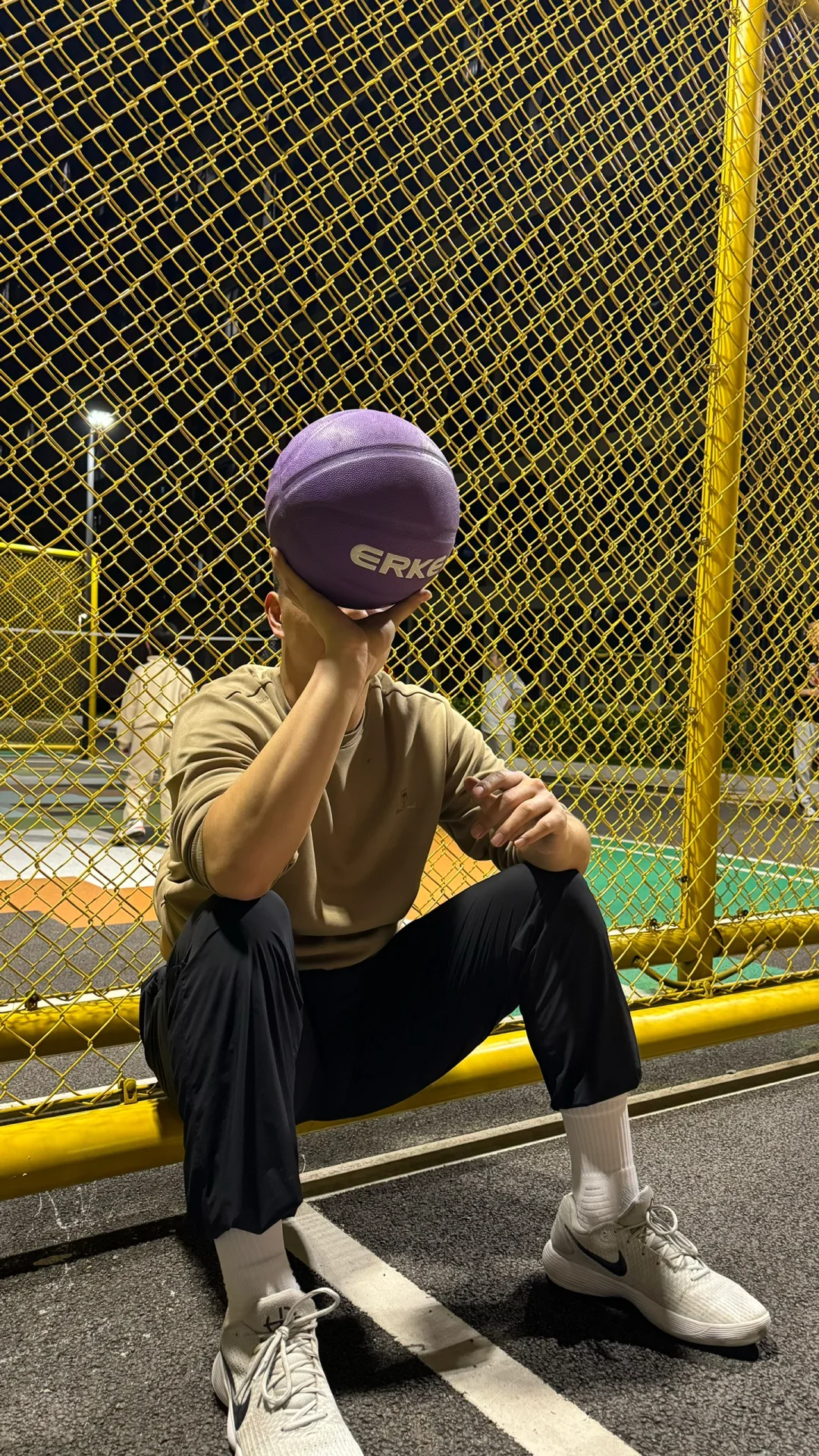 男朋友离队 被我逼来上海 我必须给他找到