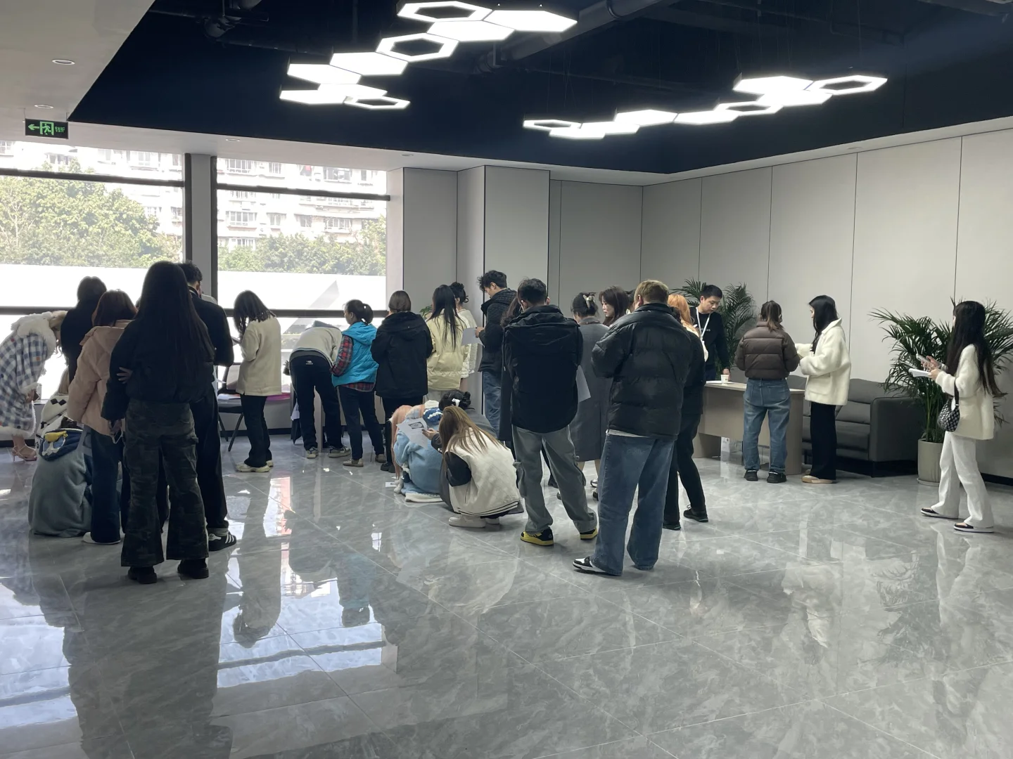 不知道能不能招到人