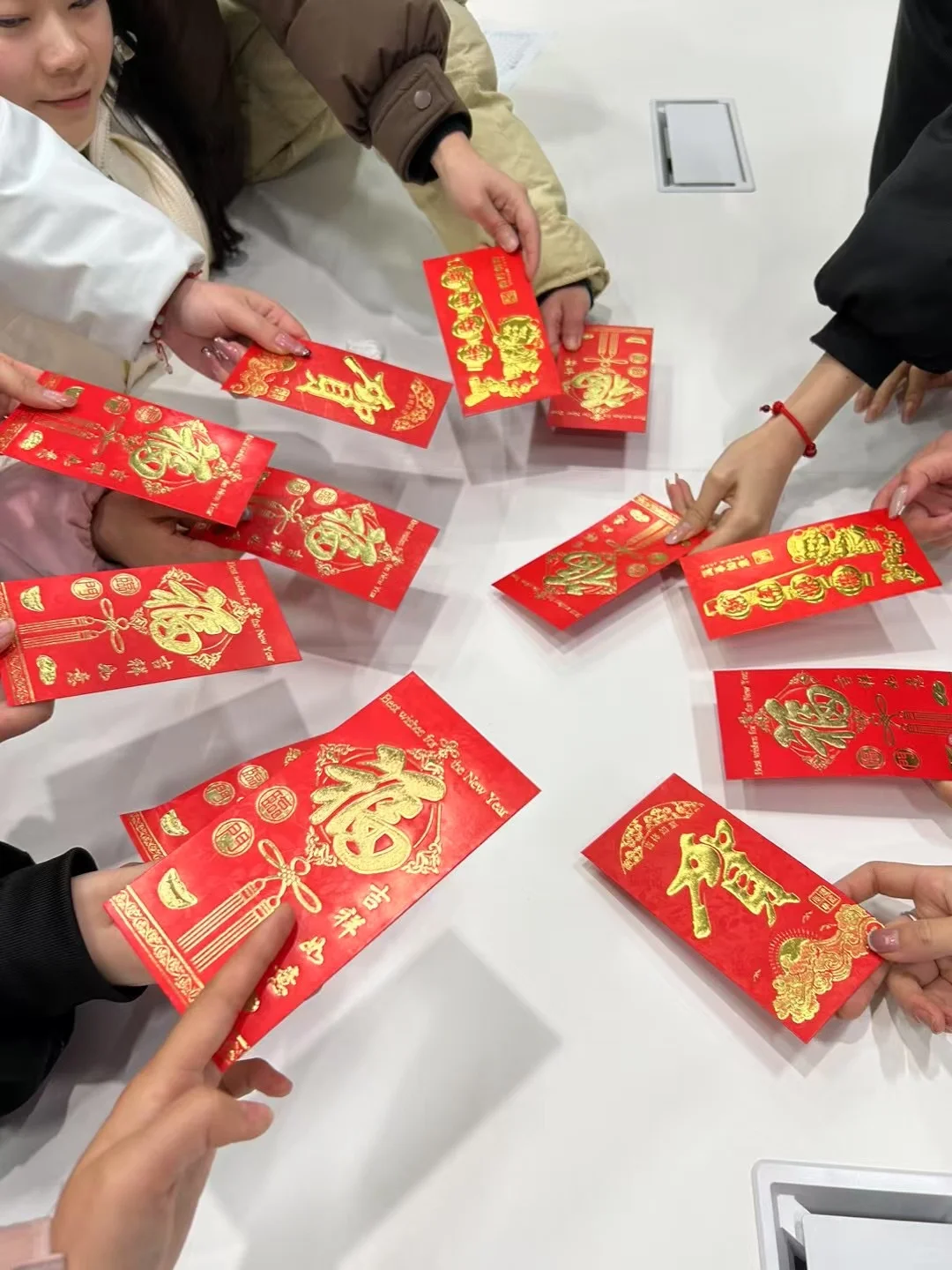 九龙坡公司招人啦！！！底薪4200（无试用期）