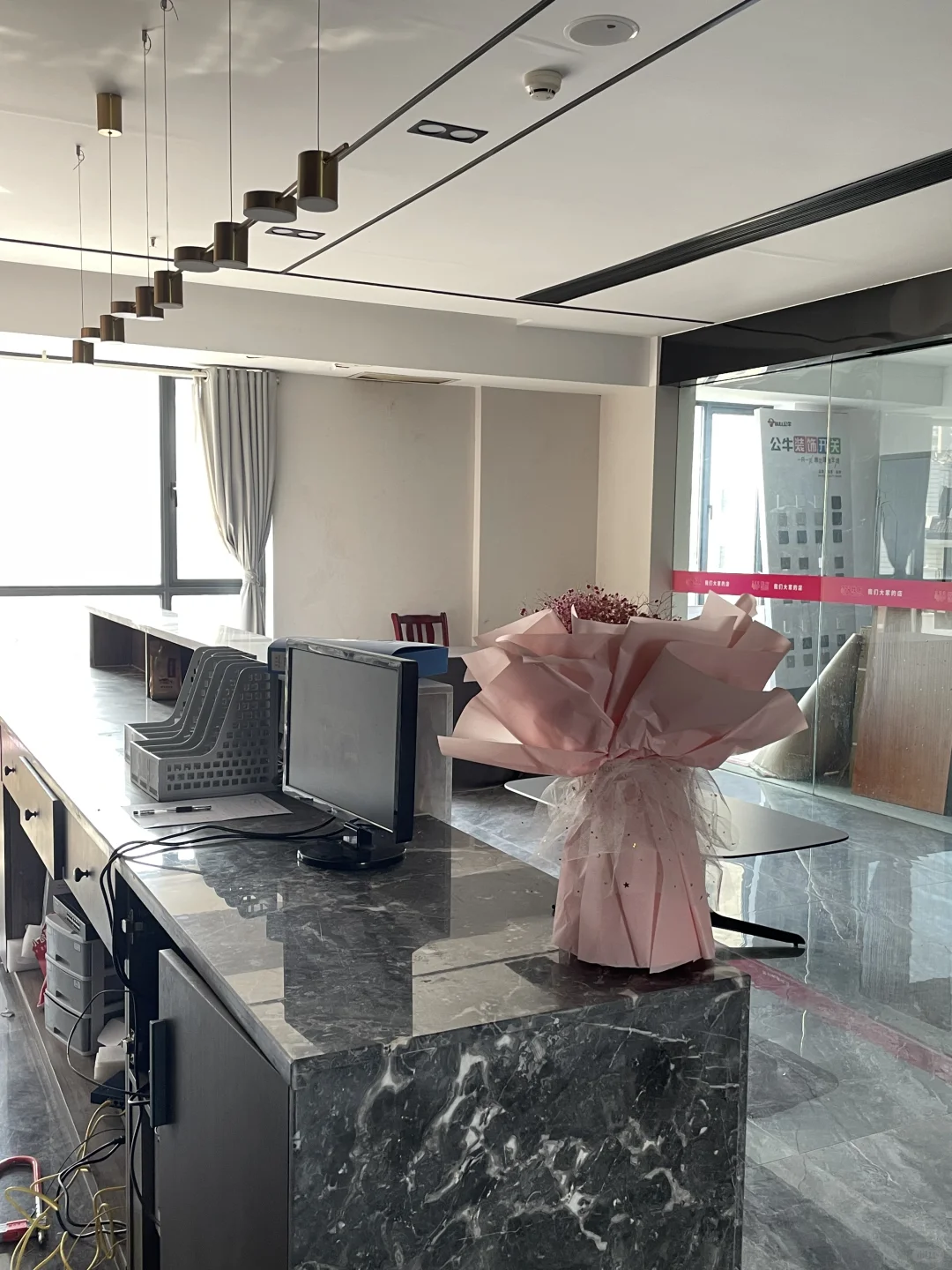 公司只有我和老板是一种什么养的体验？？