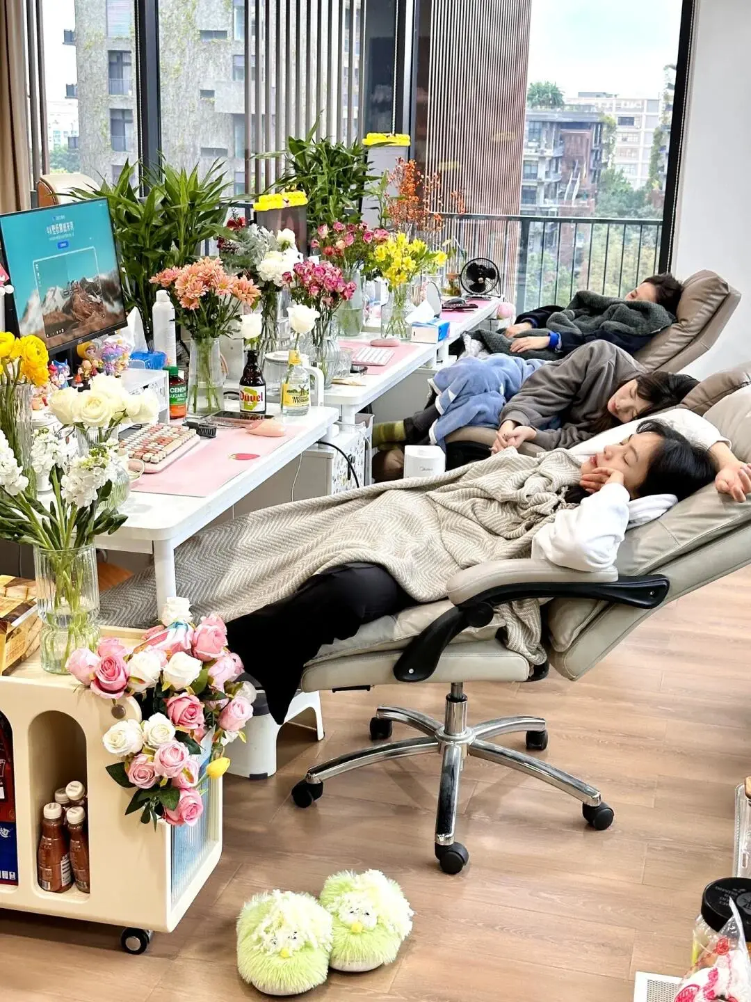 我入职公司从事采购岗位，干了13年了我从采