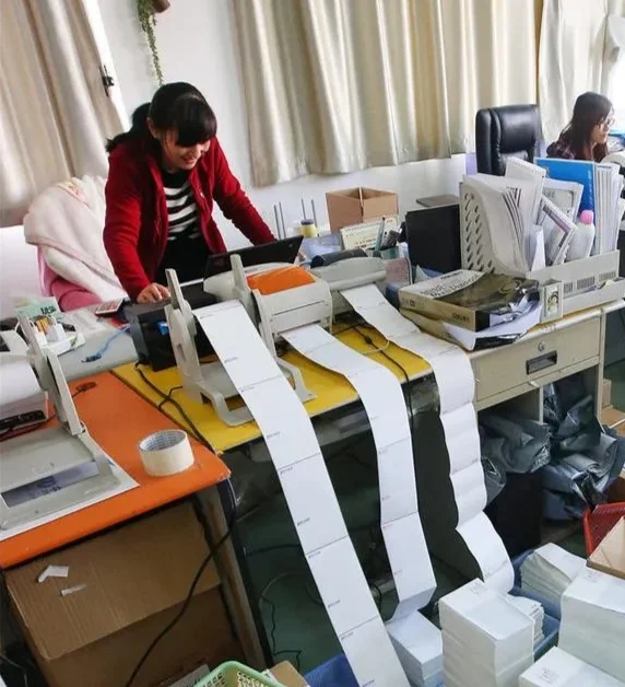 招聘:早8点30到下午5点30，打包工。