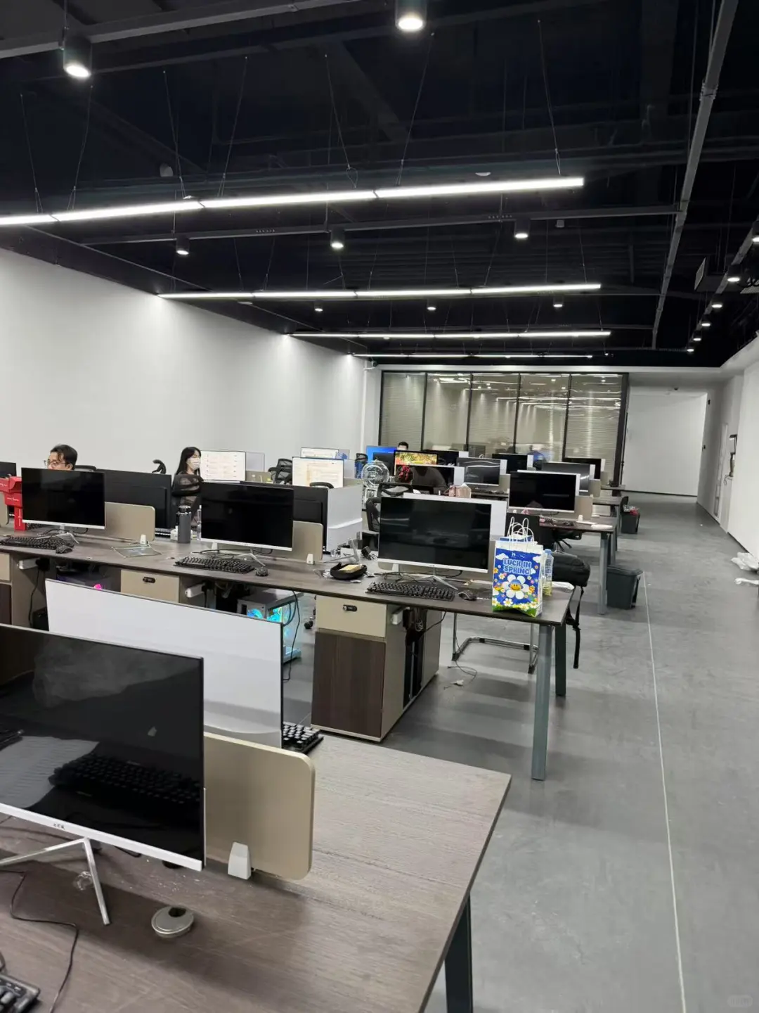 南昌首家最大团播公司即将竣工 广招岗位