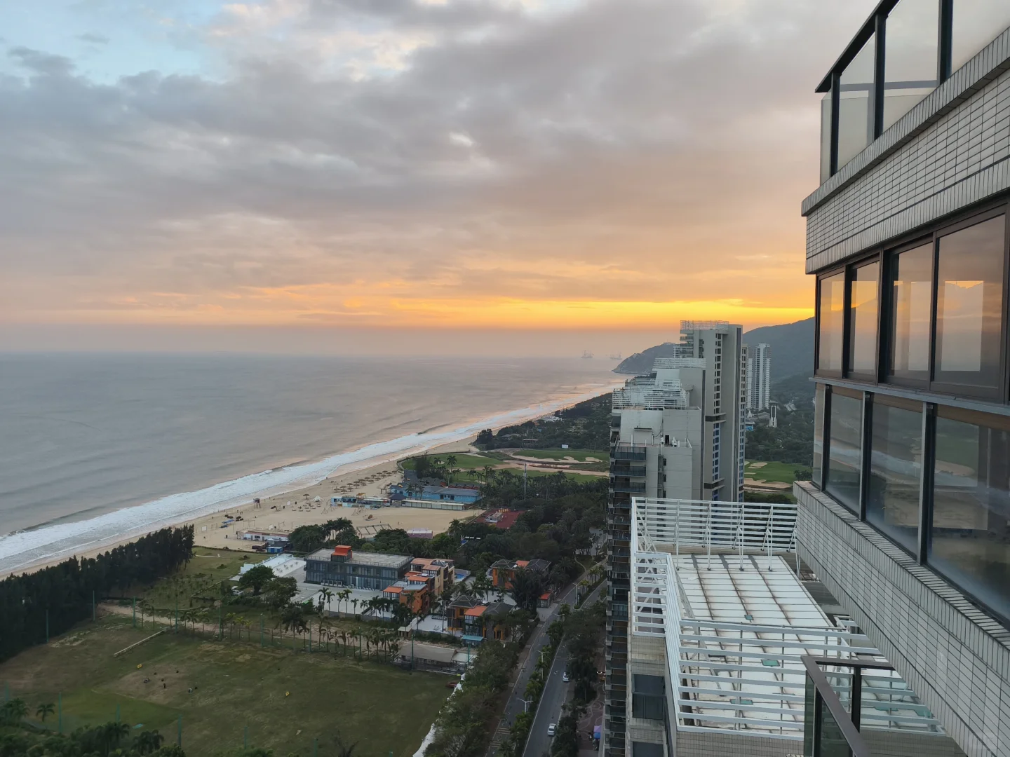 招聘项目经理助理实习生