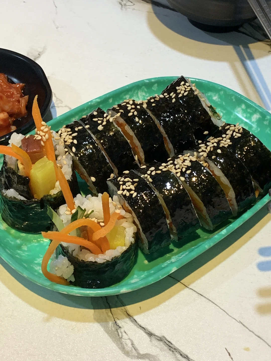 建议金三投：宠物➕大健康外企