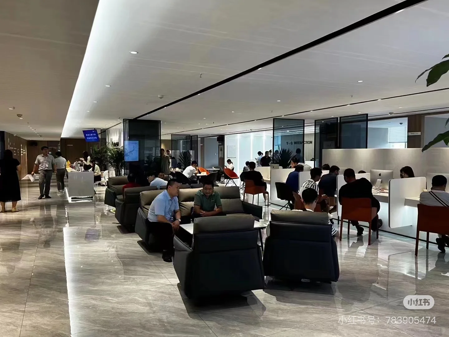 一年可以挣一辆奥迪，五险一金，单双轮休