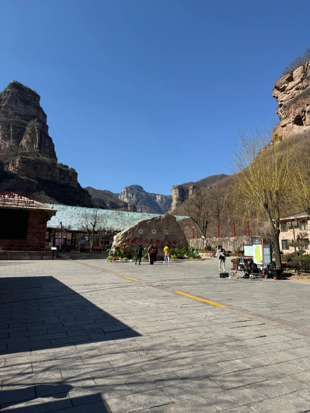 招聘会所服务包食宿