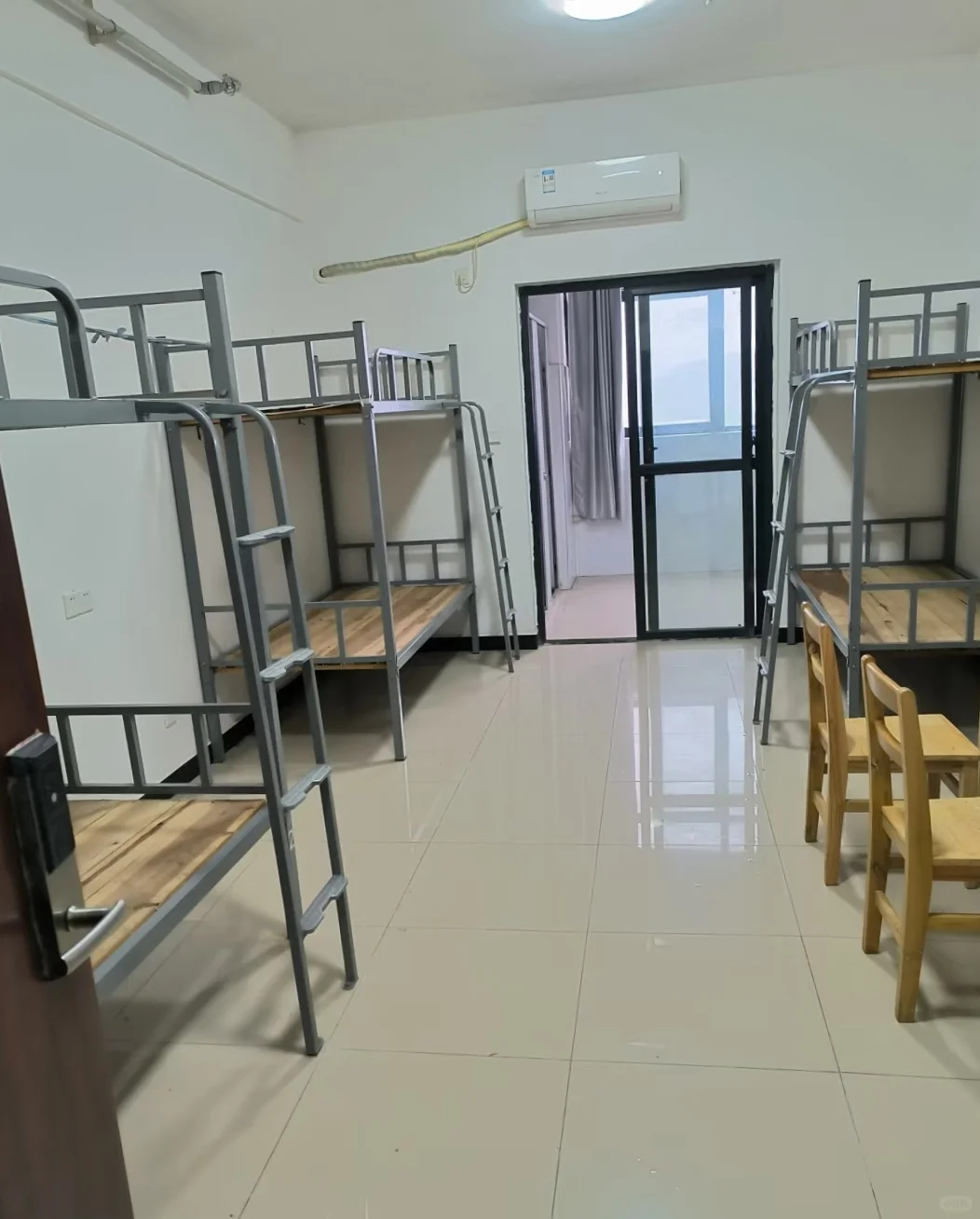 深圳电子厂招聘长白班小时工6000+/月包吃住