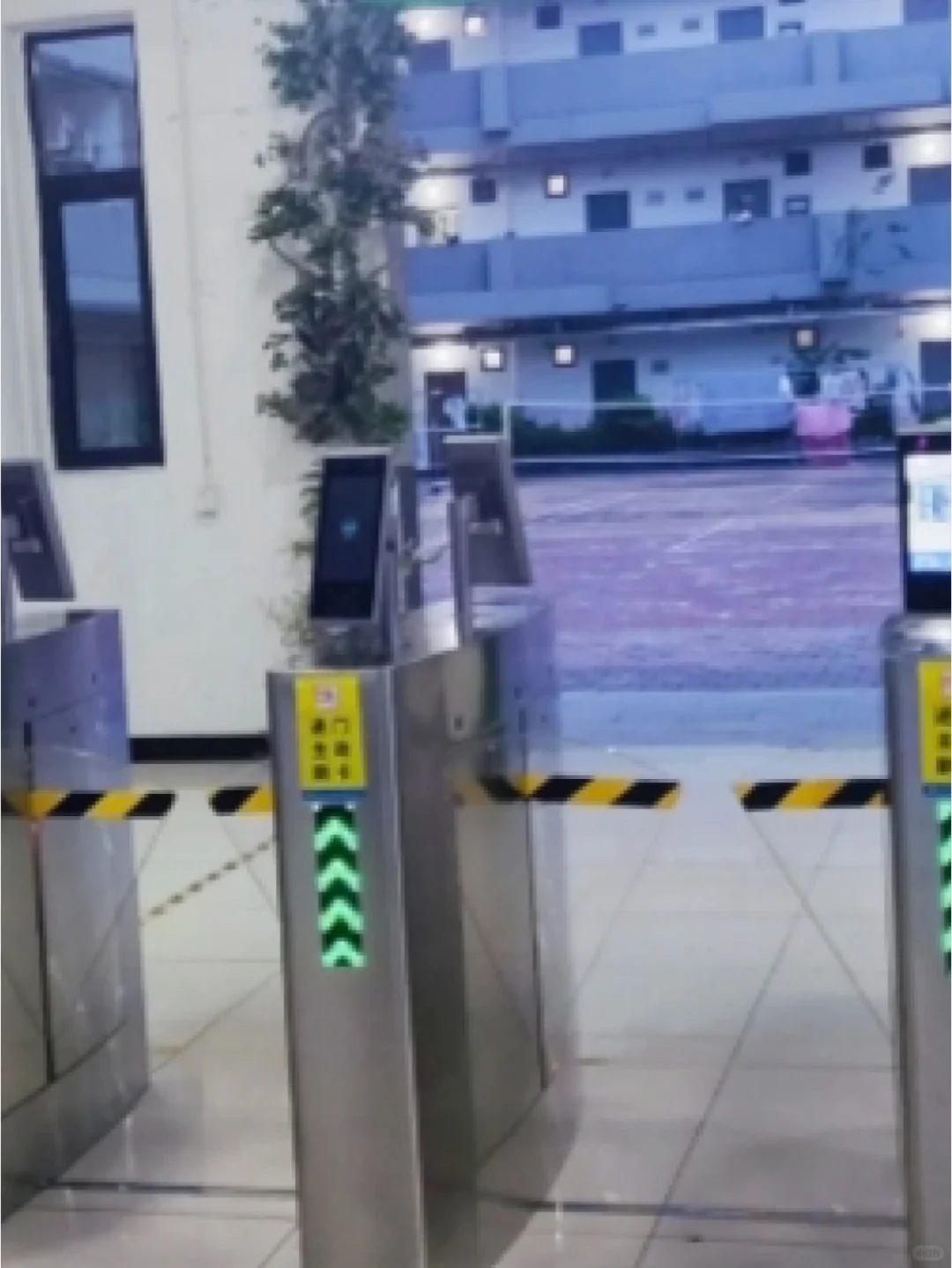 广州学校宿管，上一休一，管吃住