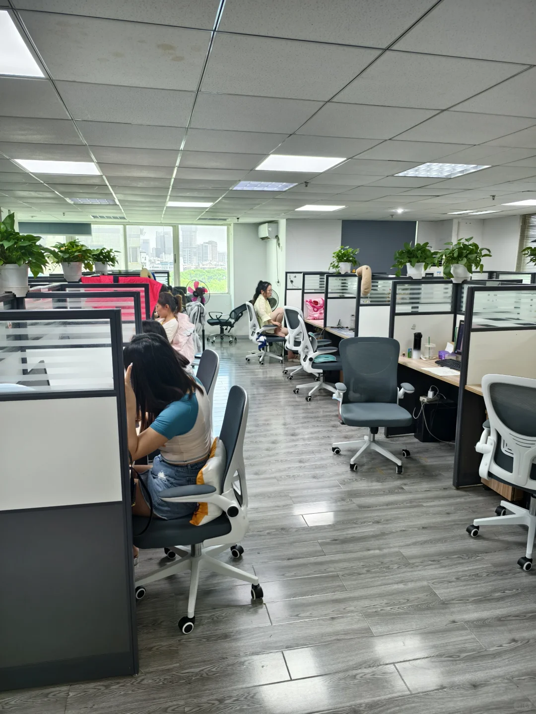 江岸区这边有找工作吗？