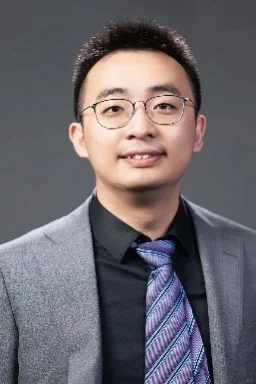 英国帝国理工学院何潇加入上海交通大学