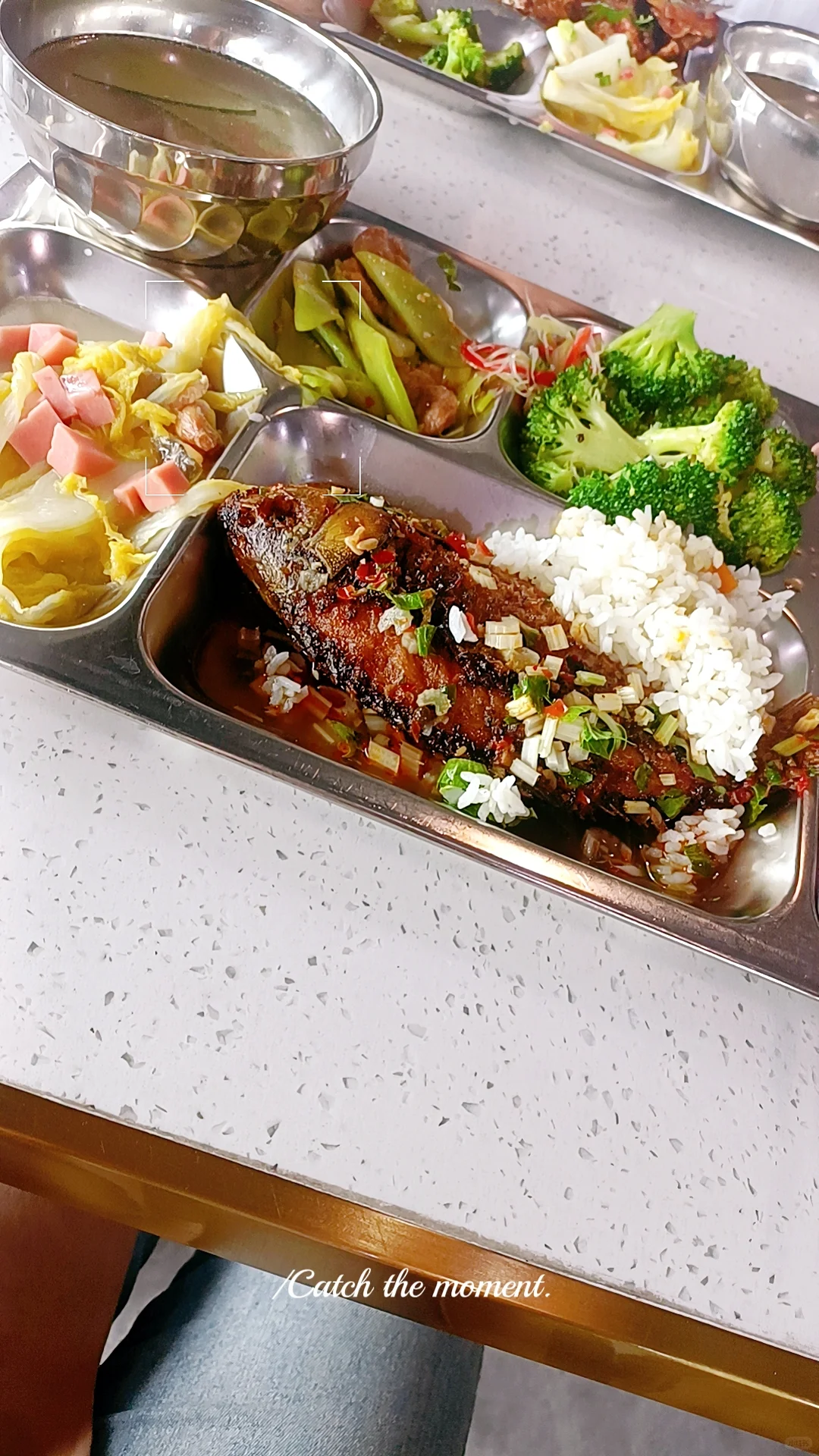 公司招人了！双休！节假日休息福利待遇好！