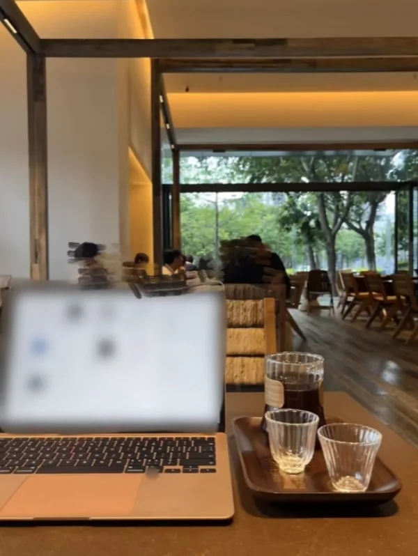 留子回国两周，收到6个offer