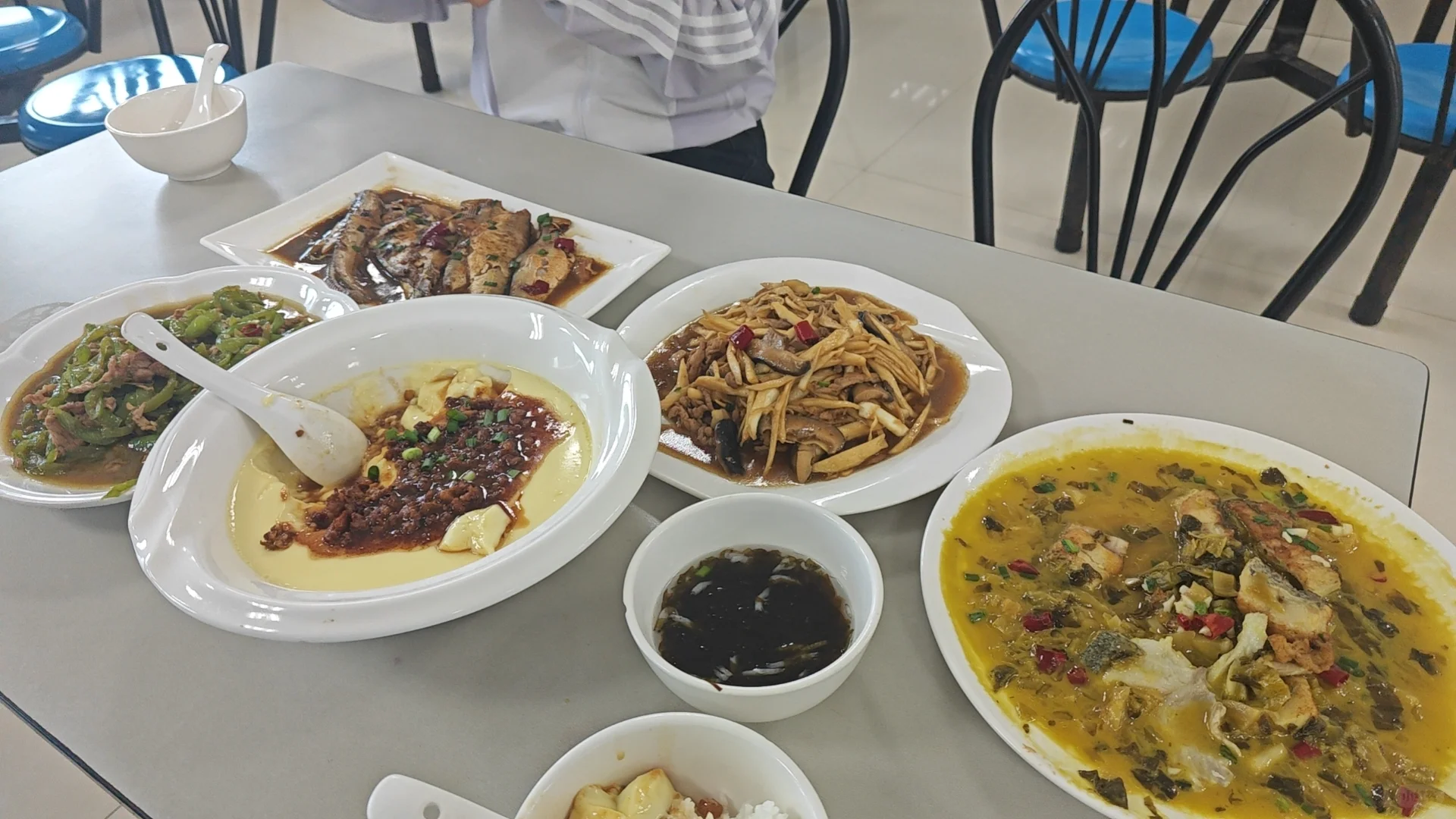 暂停，6月义工五月底招 |谢谢各位姐妹青睐