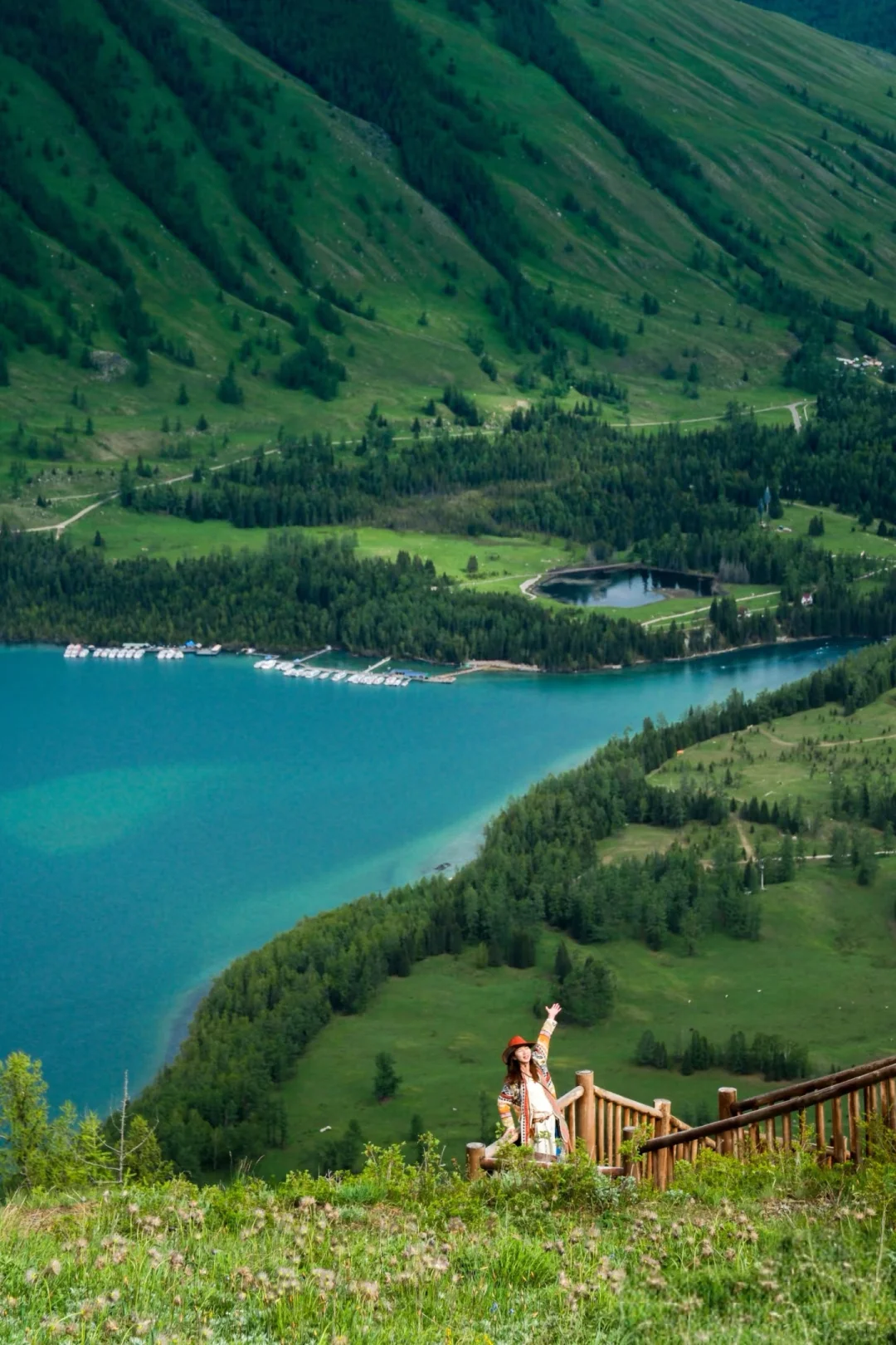 新疆喀纳斯民宿招聘