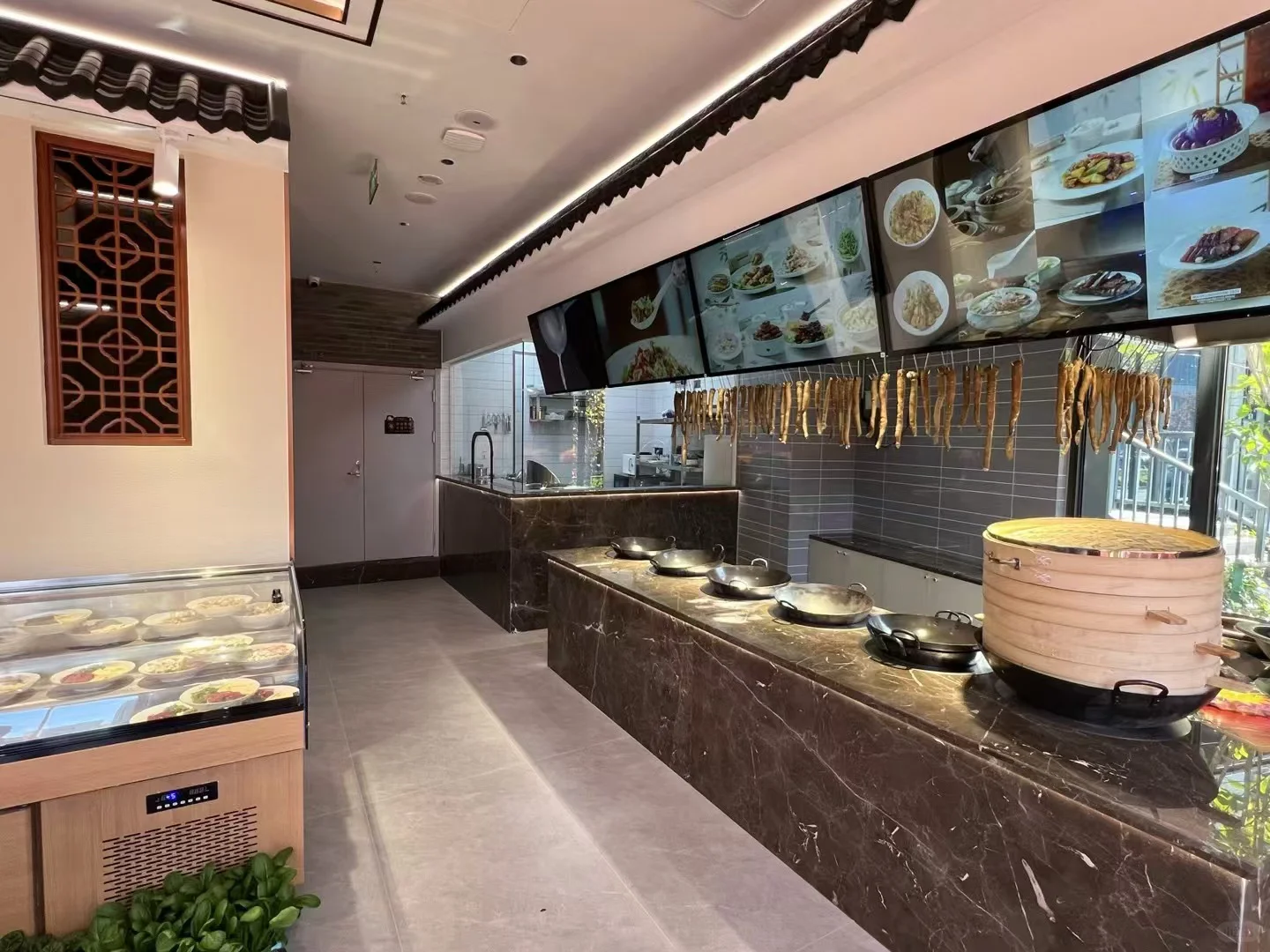 招聘餐饮服务员