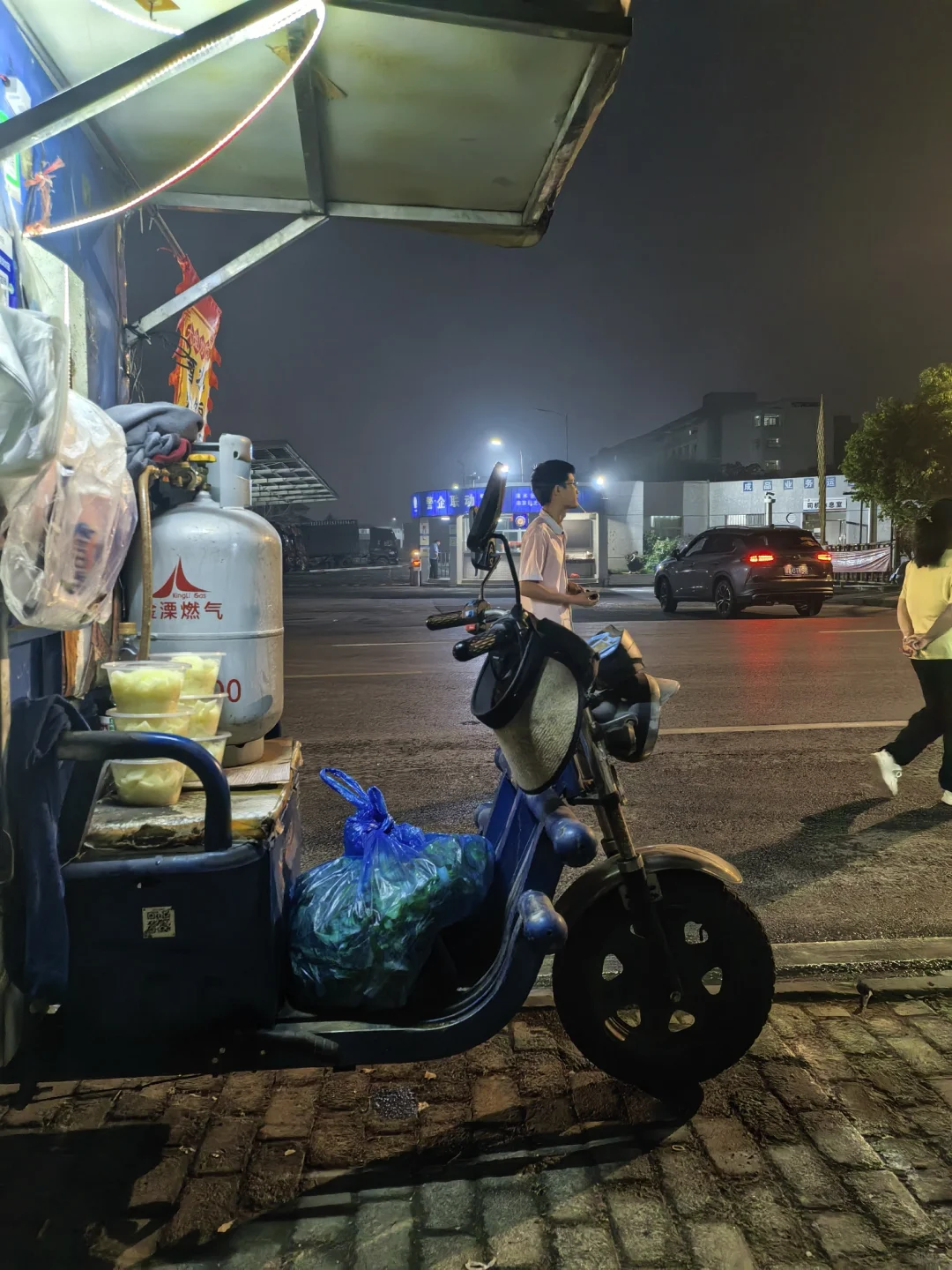 大专生积攒启动资金第二步成功入职