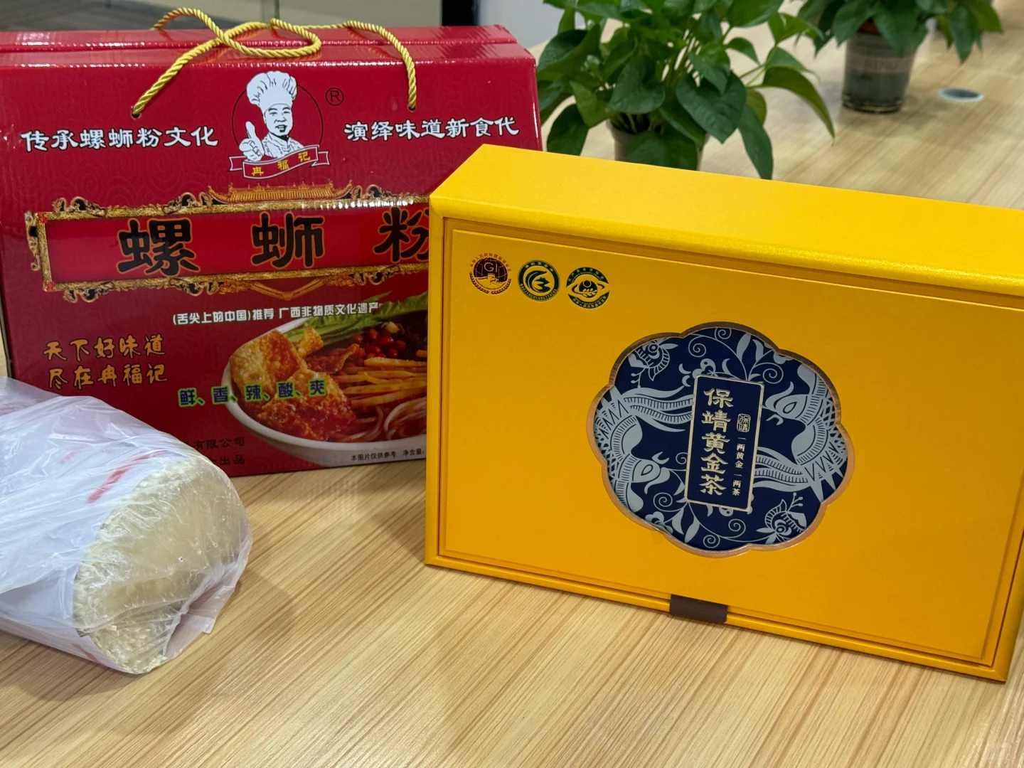 广西南宁还招两个文职姐妹们