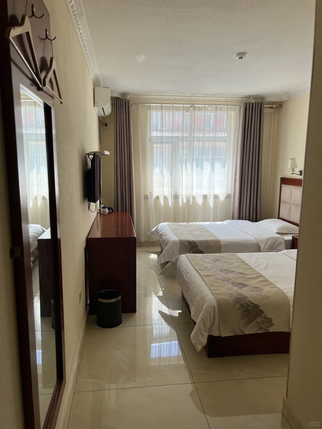 张家口桥东建国路招客房服务员