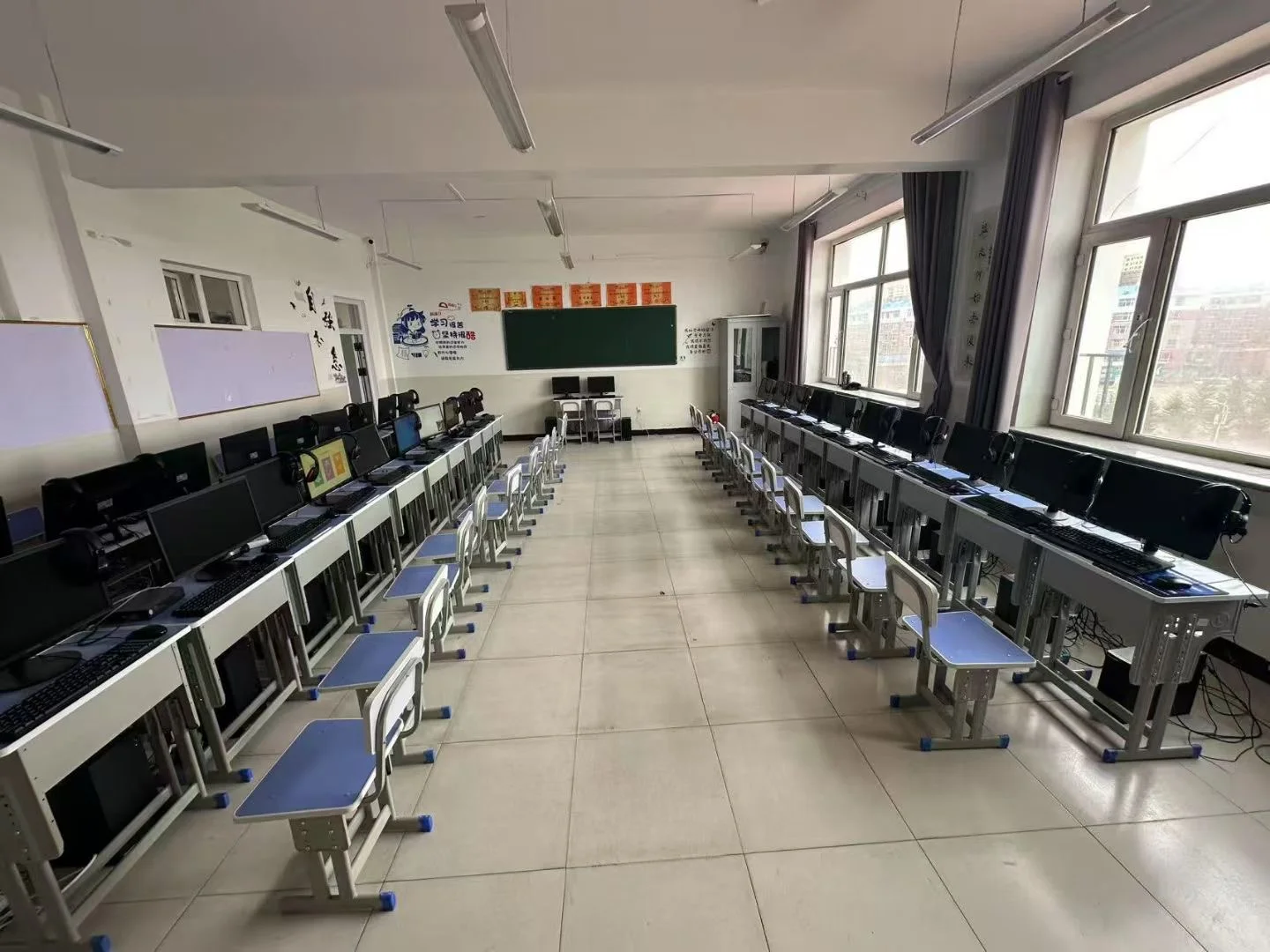 招聘老师，私聊