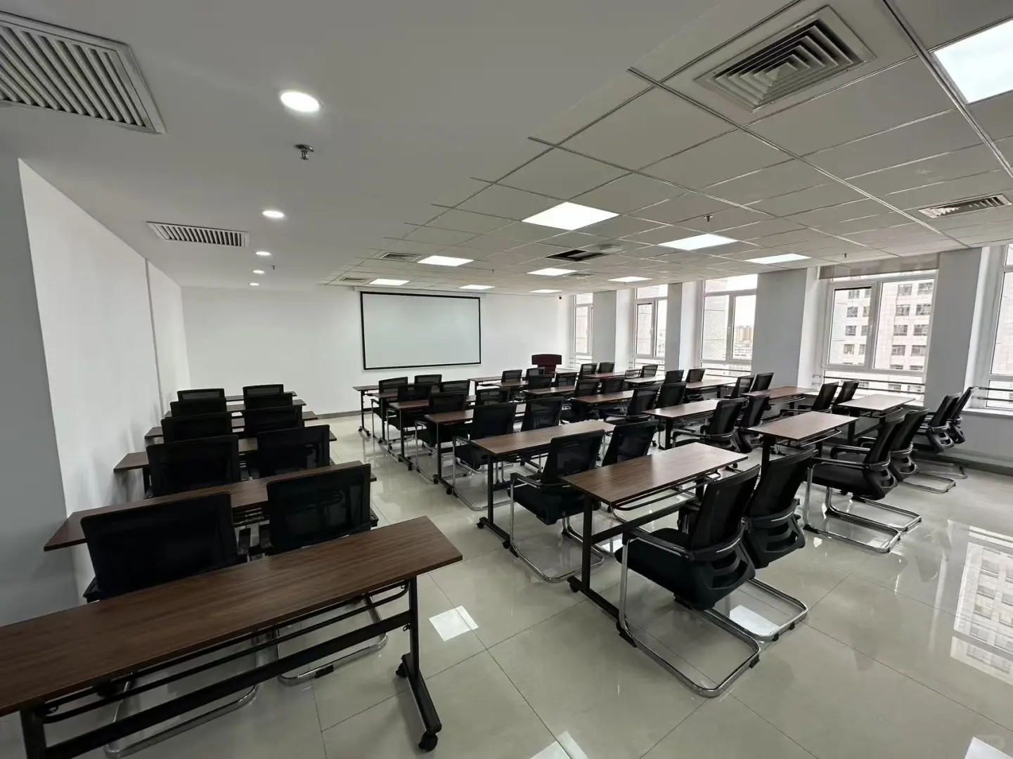 金凤区招聘！！！！