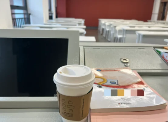 放弃考公后，我直接硕升专当了高校教师