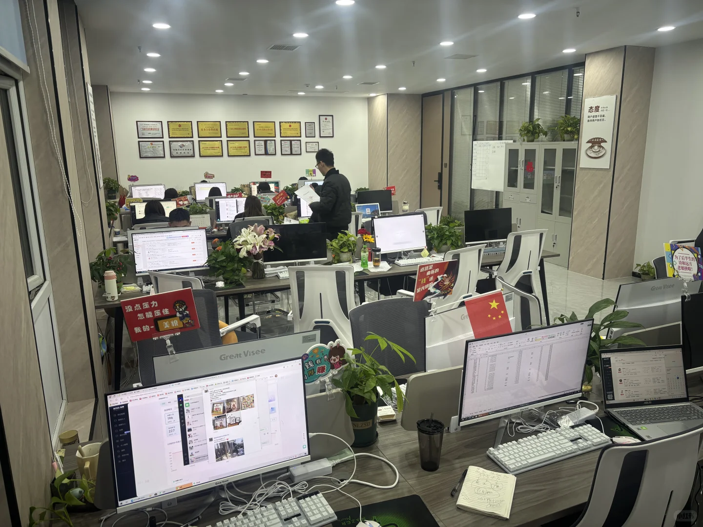 人力公司有这么挣钱吗？