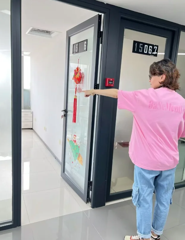 入职了一家只有3人初创公司😂