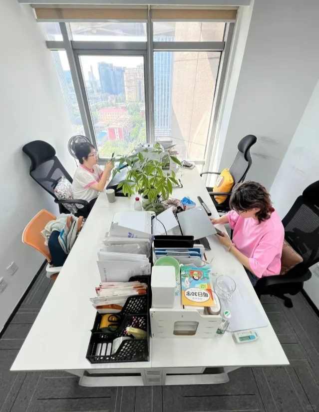 入职了一家只有3人初创公司😂