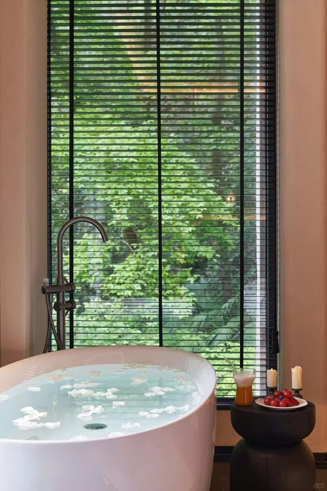 招聘两位男管家（需有经验）