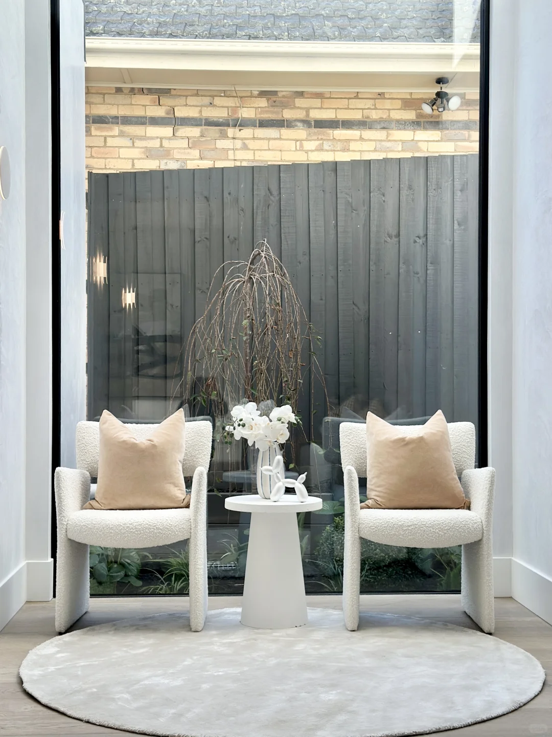 墨尔本展示家具公司诚聘软装布场助理（女生）