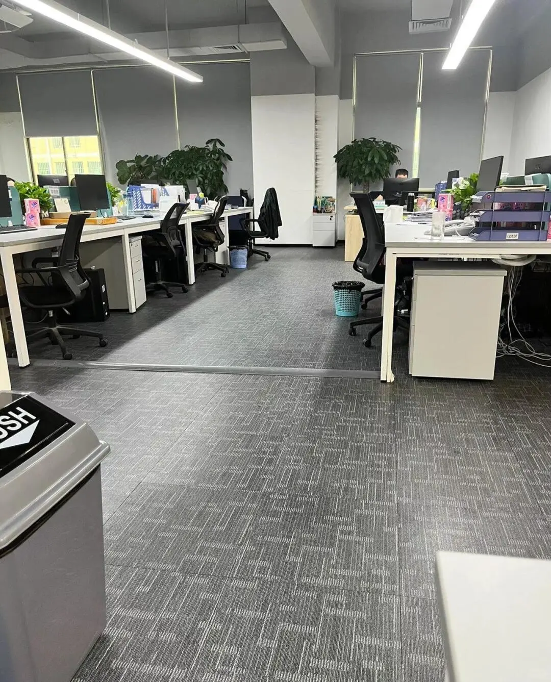 工作内容主要是负责招聘 相当于人事招聘