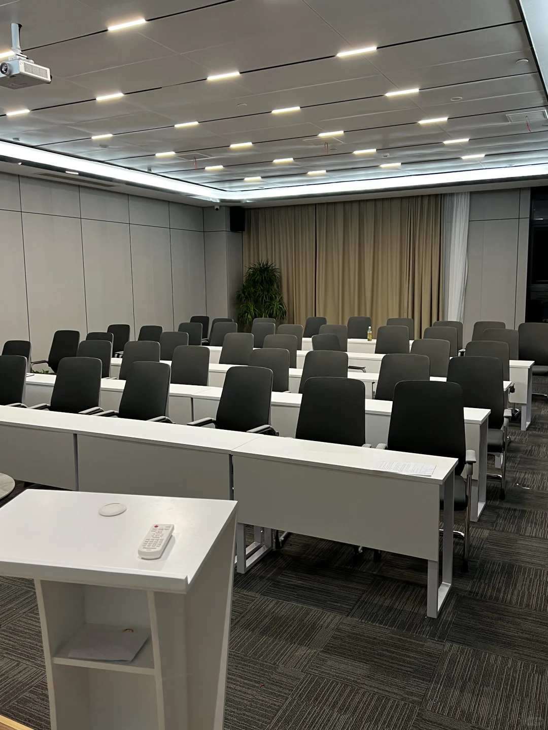 招人招人！！！内容简单，不加班不销售