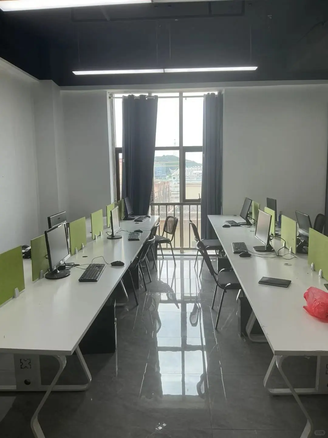 来深圳这么久终于找到无责底薪7k+的工作啦