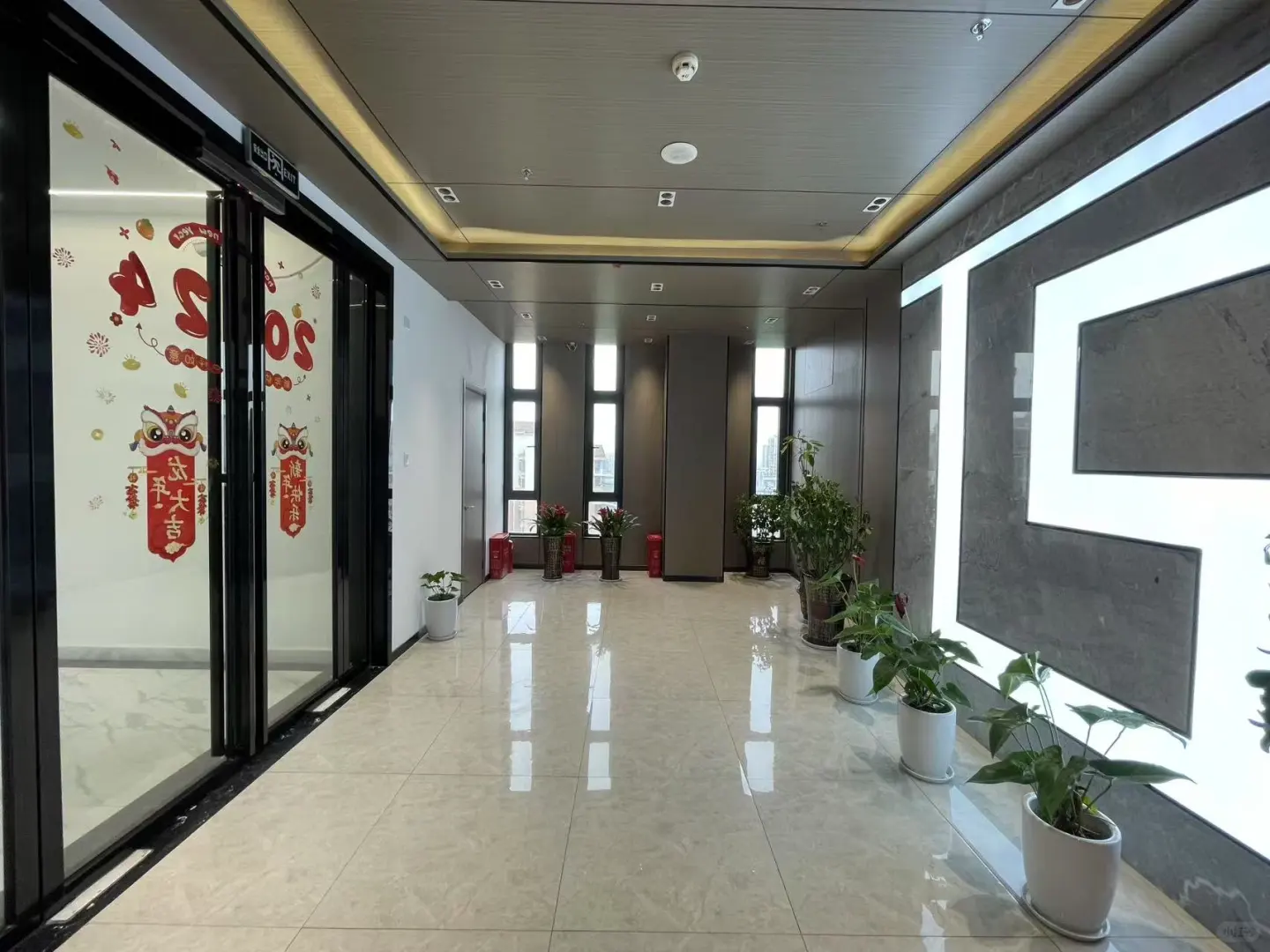 大型建筑公司招聘：招投标人员（双休)5～8K