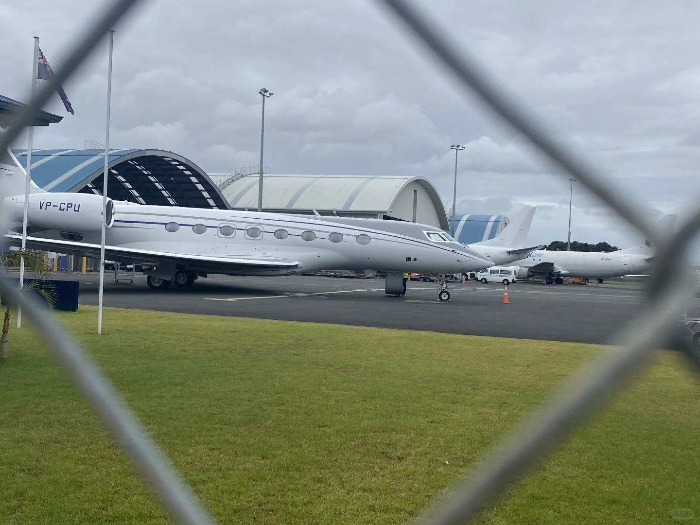 诚聘短期助理！