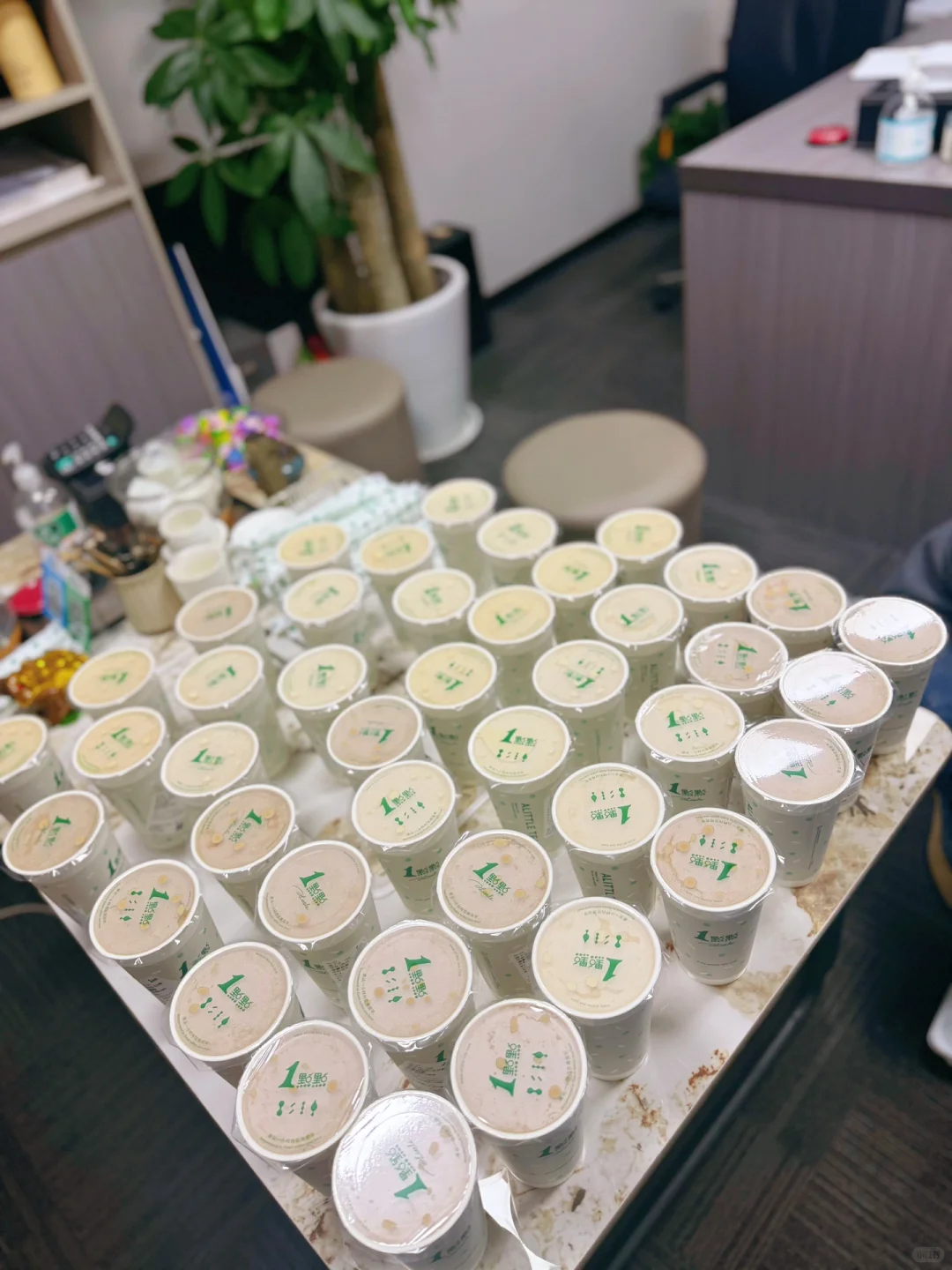 上海找到工作底薪7000的一天