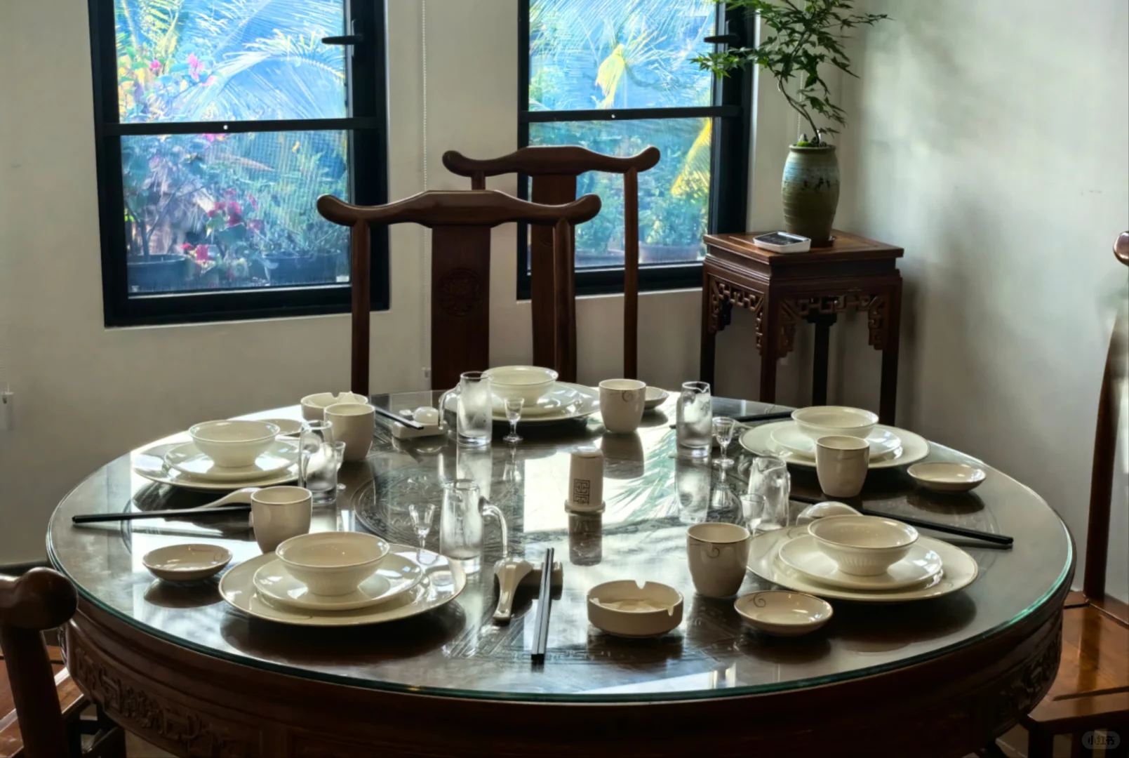 招聘啦 史上最轻松餐饮服务员～