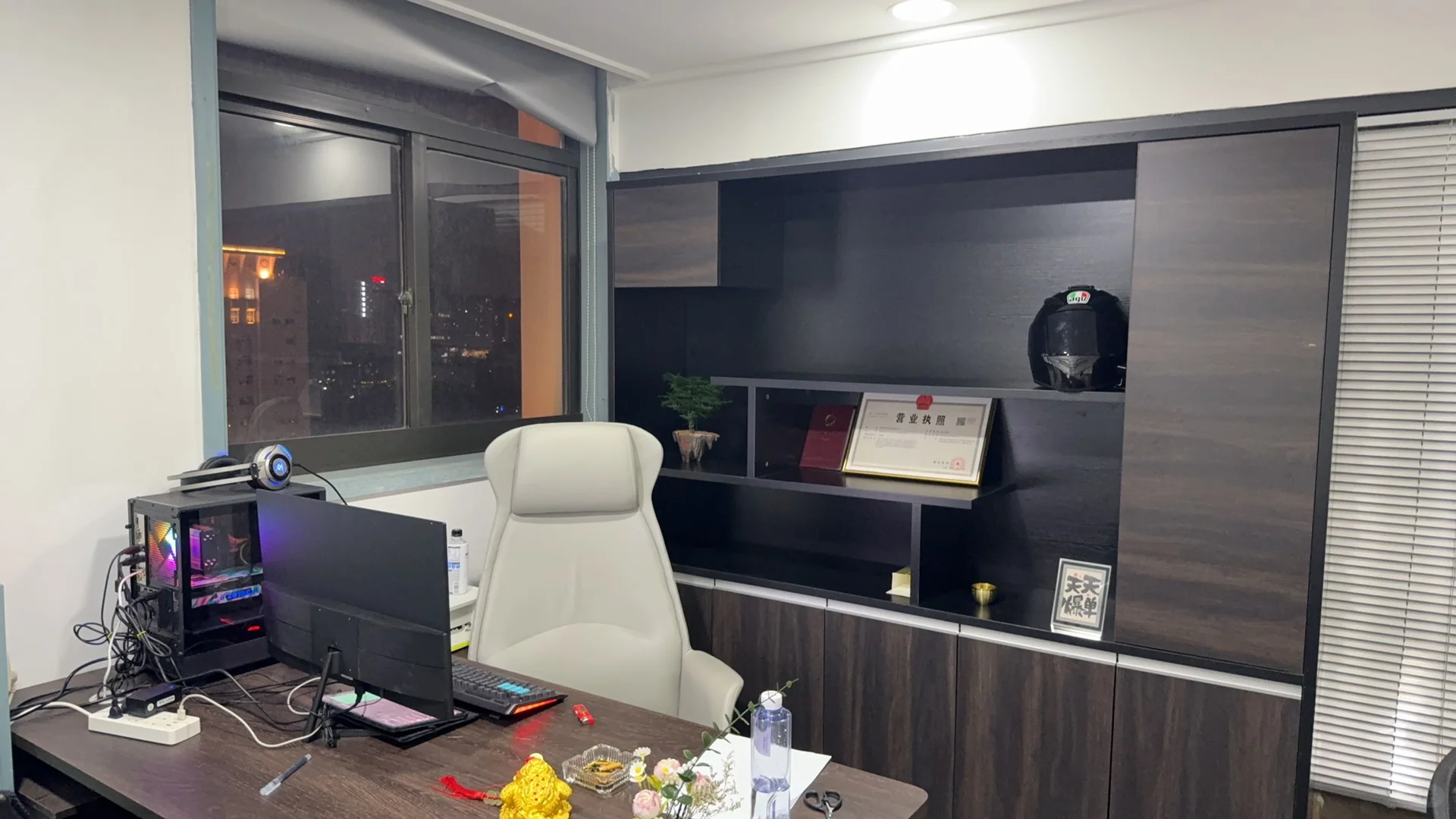 萧山招聘 00后老板 公司氛围待遇好 急聘！