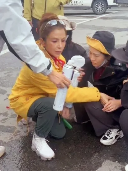 朱迅救人快而又准，真是好样的！