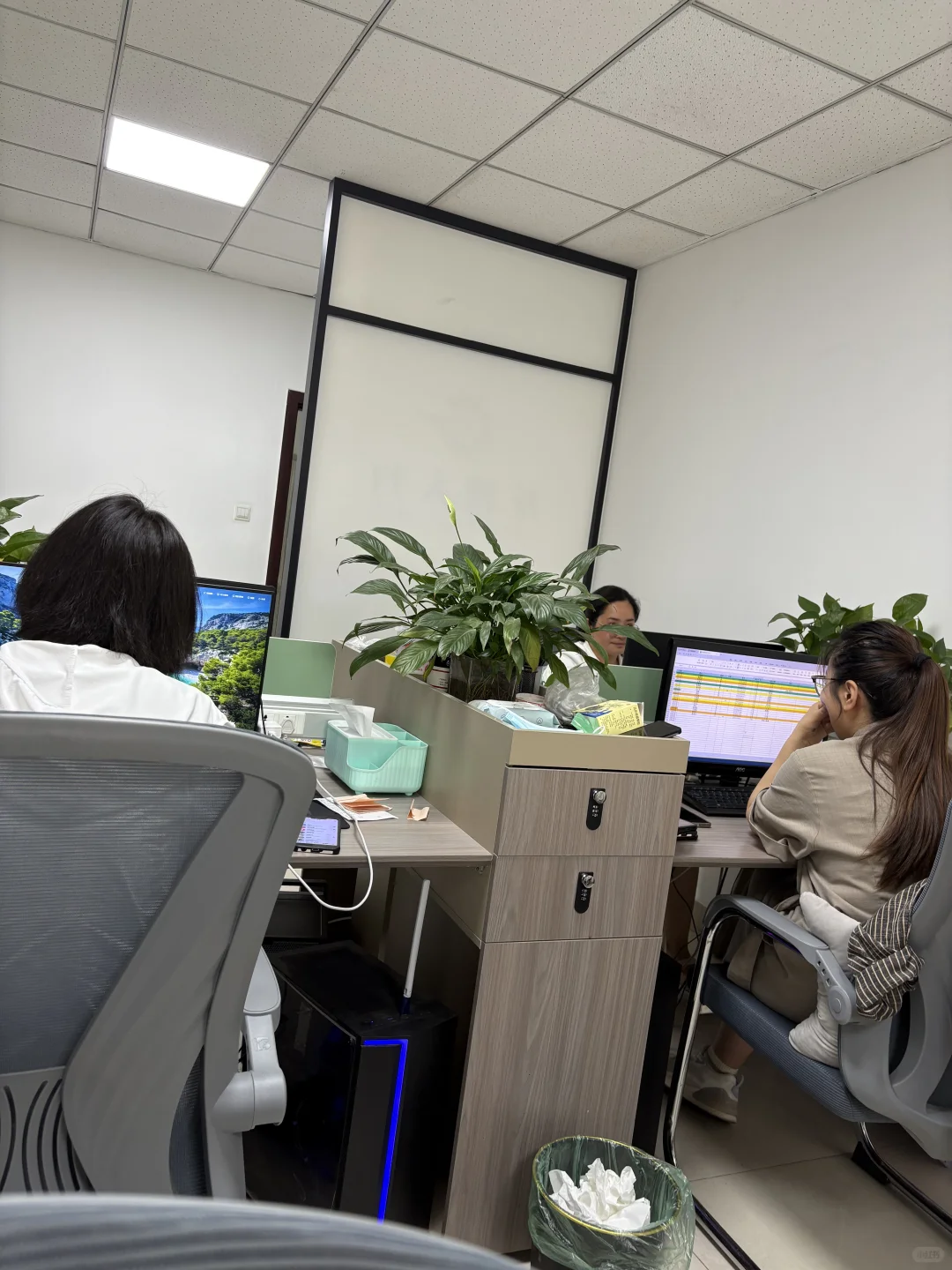 内部直聘半年起朝九晚五月4500-7500