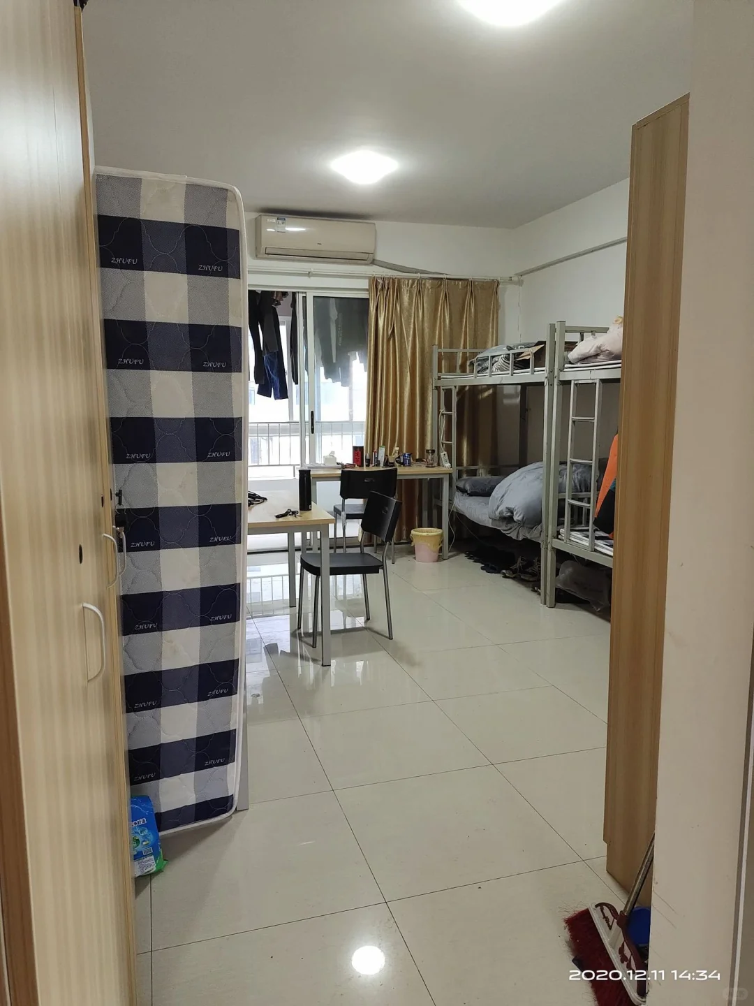 苏州两班倒工厂 8000坐岗包吃住 长白班6500