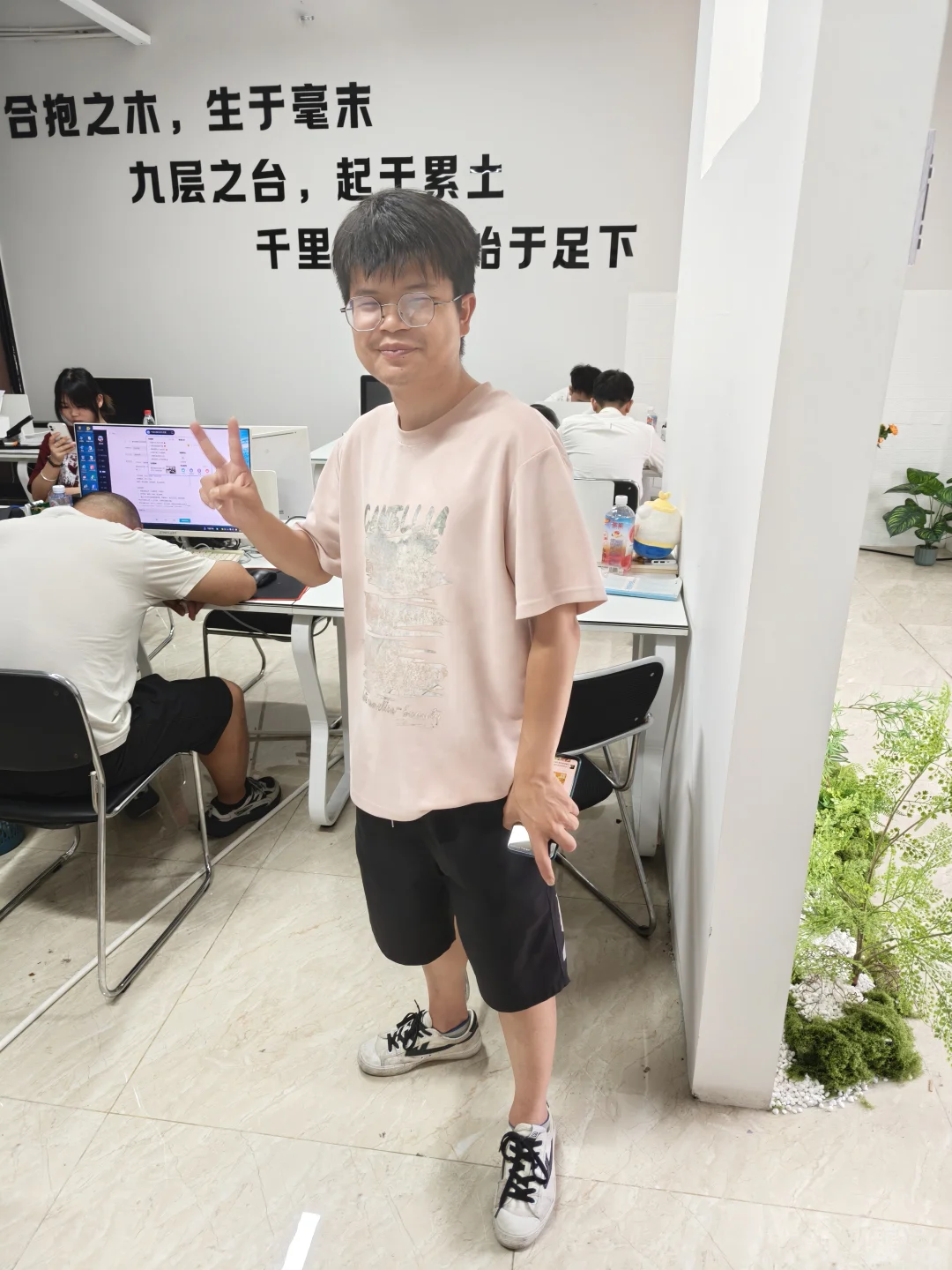 重庆招聘，中央公园，回兴，男女不限，现结