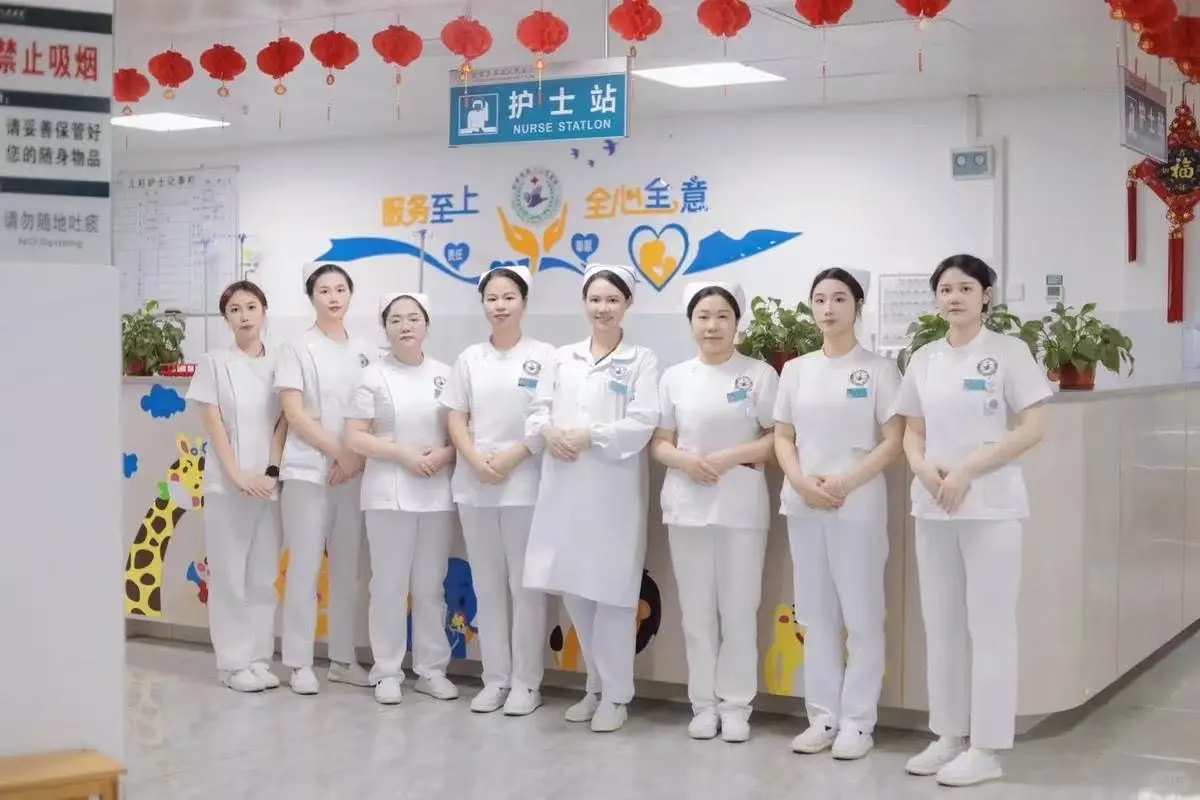 区卫生事业单位招录护士，医生，药师，检验