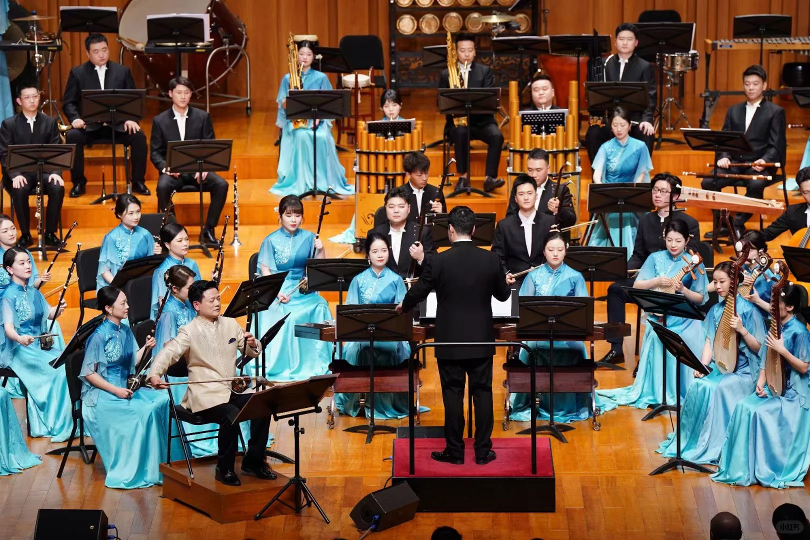 家人们谁懂啊,这么好的二胡老师出现了!!